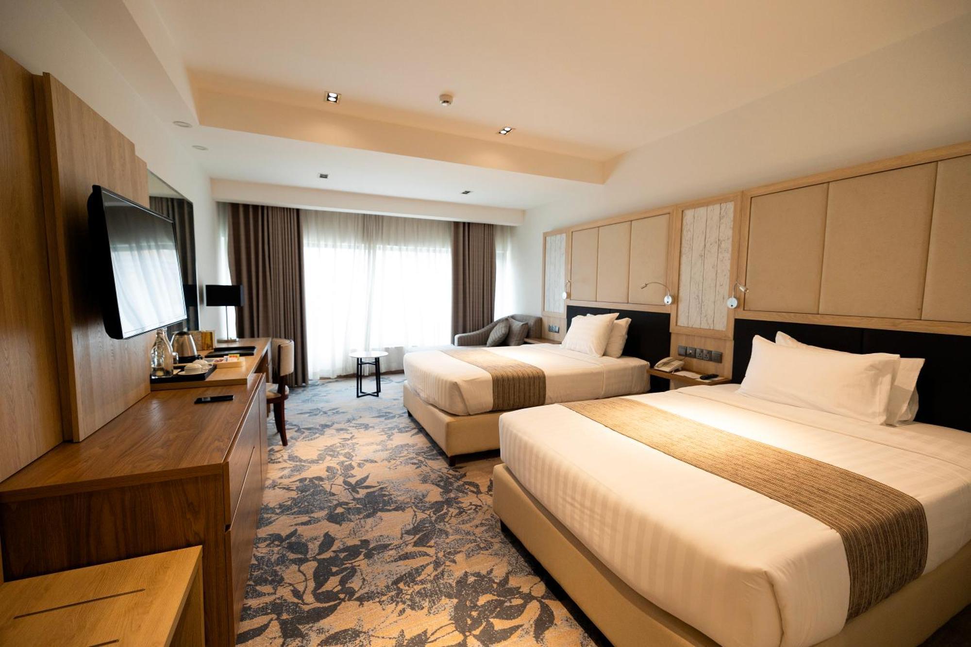 Hotel Cambodiana Phnom Penh Dış mekan fotoğraf